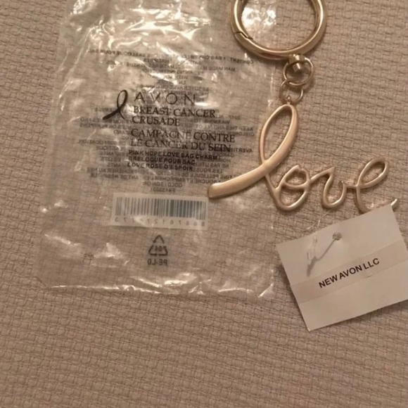 Avon Breast Cancer Crusade Keychain - Picture 1 of 4